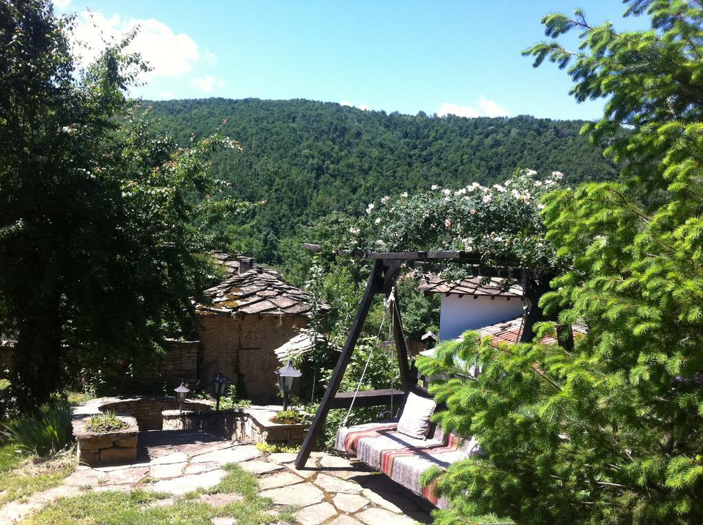 Stefanina Guesthouse Bozhentsi Esterno foto