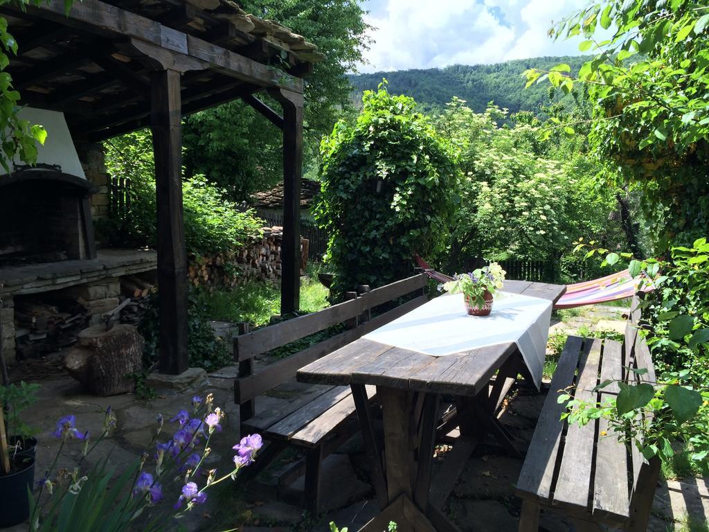 Stefanina Guesthouse Bozhentsi Esterno foto