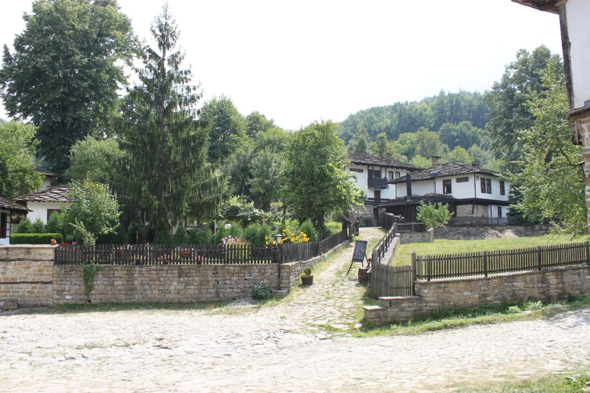 Stefanina Guesthouse Bozhentsi Esterno foto