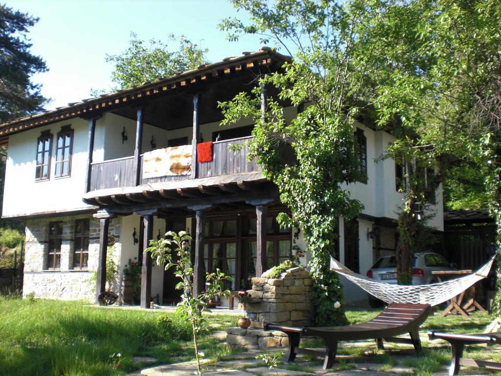Stefanina Guesthouse Bozhentsi Esterno foto