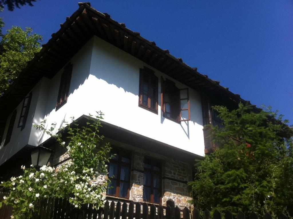 Stefanina Guesthouse Bozhentsi Esterno foto