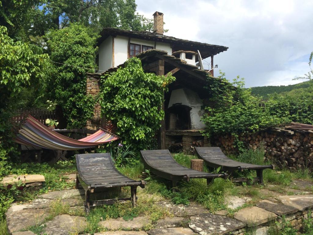 Stefanina Guesthouse Bozhentsi Esterno foto