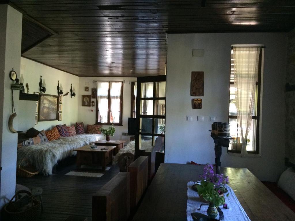 Stefanina Guesthouse Bozhentsi Esterno foto