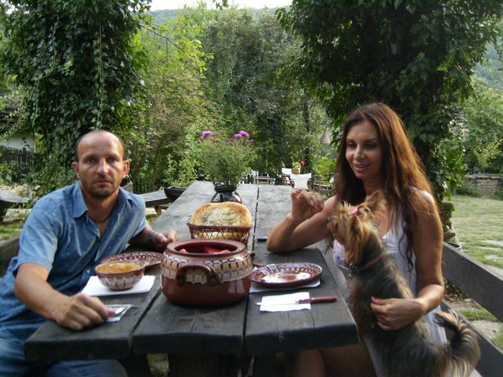 Stefanina Guesthouse Bozhentsi Esterno foto